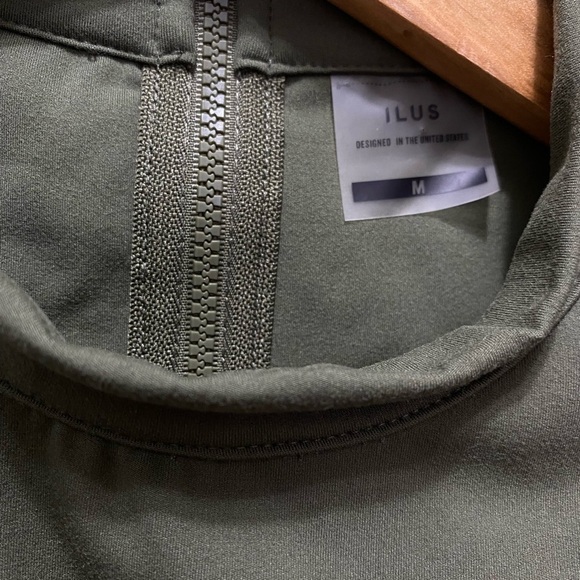 Ilus Sport Bra in Green - Picture 2 of 3